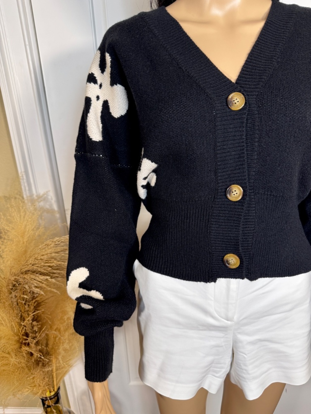 BLACK LONG SLEEVE CARDIGAN SWEATER WITH FLORAL PRINTS - NWT - Picture 7 of 17